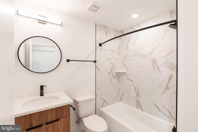 Photo - 4408 Lancaster Ave Unit 203