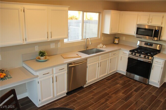 Photo - 8366 Woodland Prairie Ave