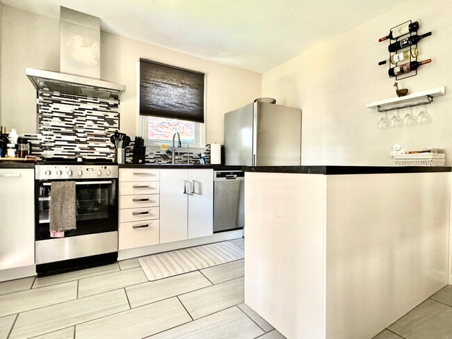 Photo - 1804 28th Ave N