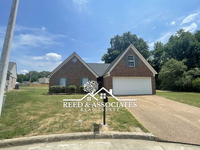 Photo - Charming Home Located in Quiet Cove!