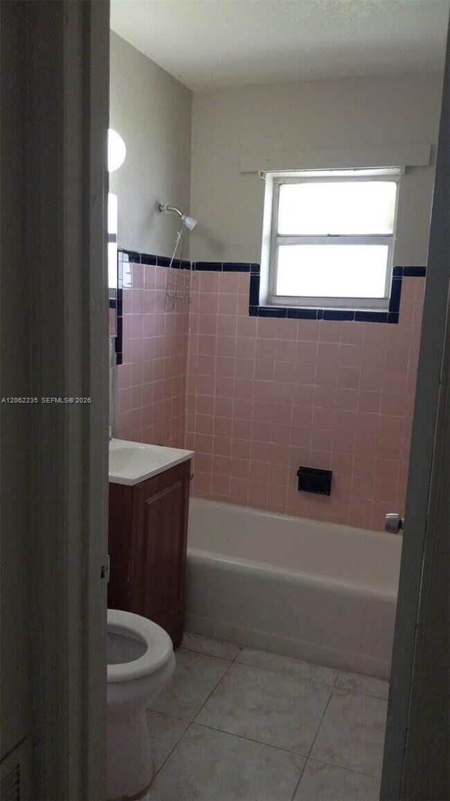 1462 NW 2nd Ave Unit 2