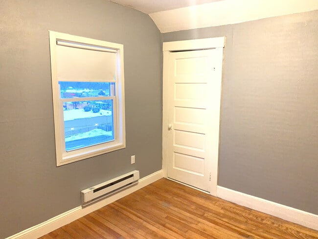 Dormitorio #2 - 5 Brookline St Unidad 3