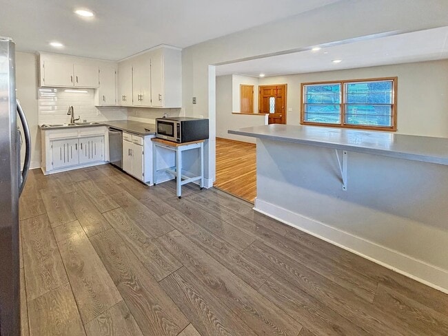 Photo - 5711 Xerxes Ave S