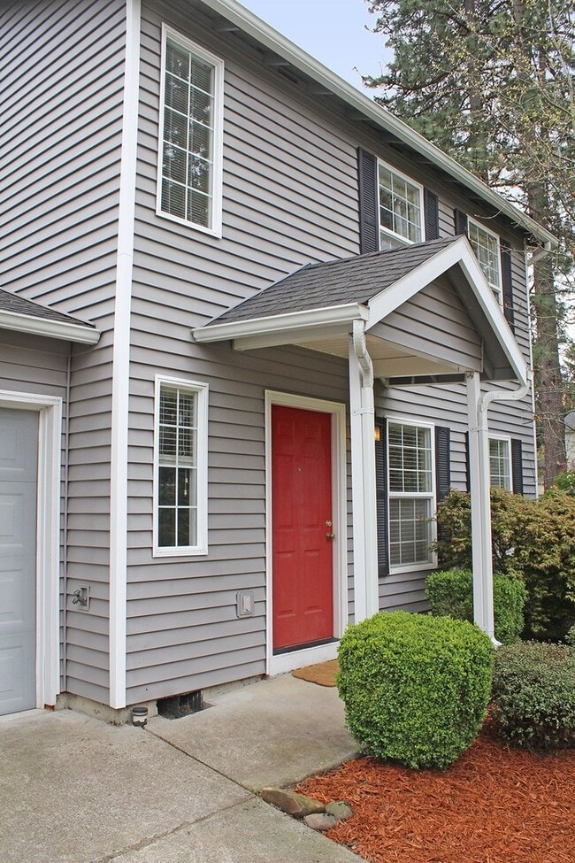 Photo - Traditional Modern Home On Cul-De-Sac in Established Beaverton Neighborhood