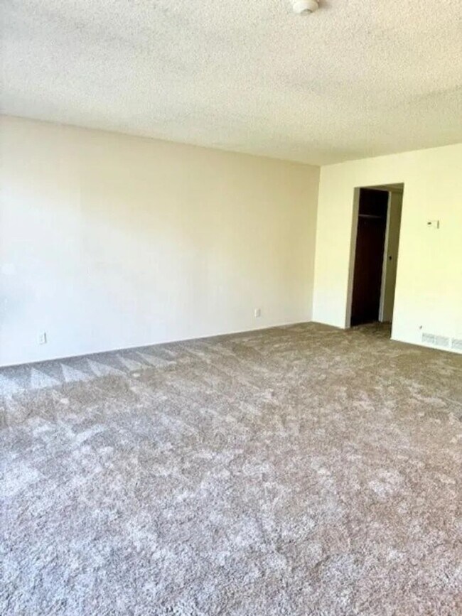 Photo - Charming 1BD/1BA Condo in Downtown Walnut Creek! Walk to Everything!