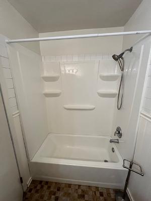 Baño - Jefferson Woods Apartments