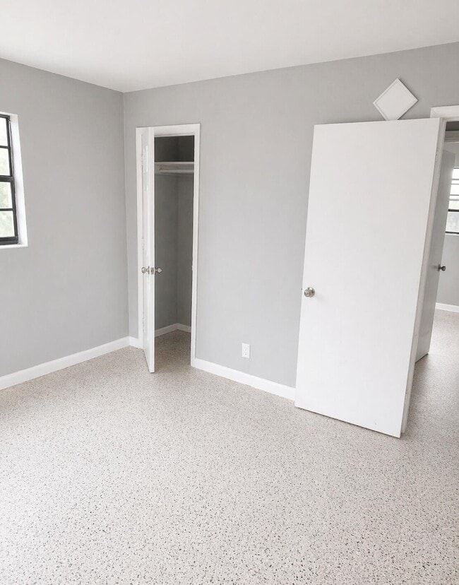 Photo - 413 N Sapodilla Ave Unit 1