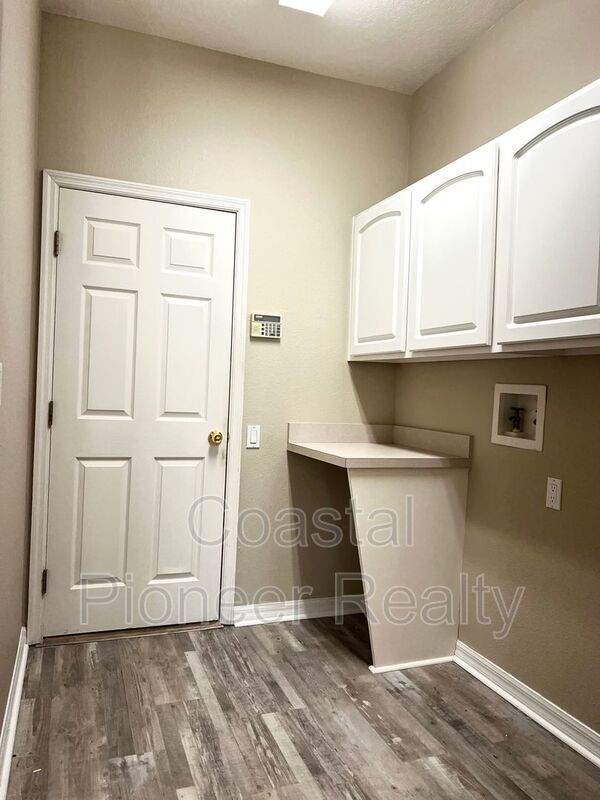 423 Lakewood Dr