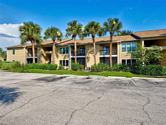 Building Photo - 4008 Crockers Lake Blvd Unit 22 Rental