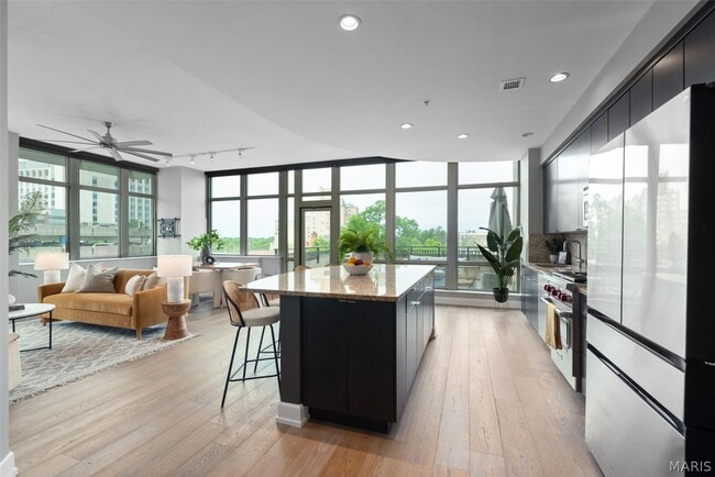 Photo - 4909 Laclede Ave Unit 701