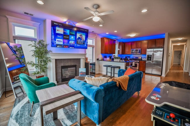 Photo - 2022 W Warren Blvd Unidad ID1026696P