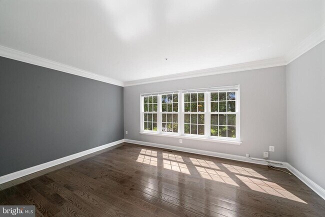 Photo - 18613 Village Fountain Dr