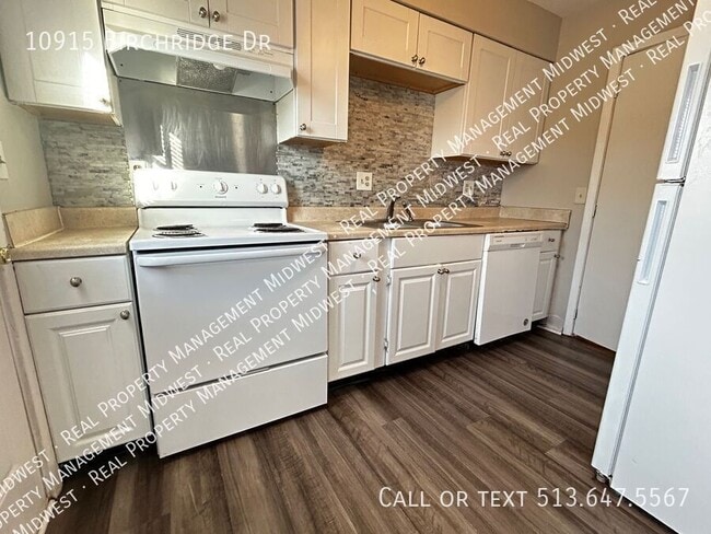 Building Photo - 10915 Birchridge Dr