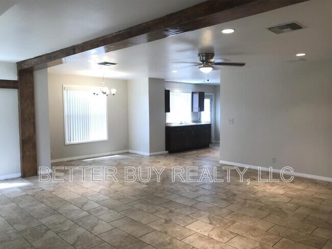 Photo - 300 N Church St Unit A