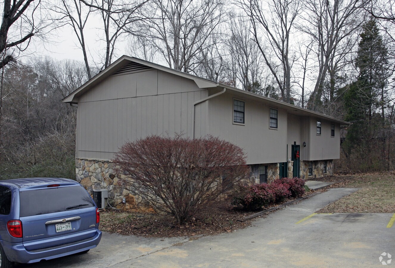 Photo - 8909-8919 Fox Lonas Rd Apartments