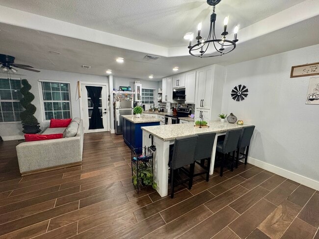 Photo - 15411 Mile 20 N