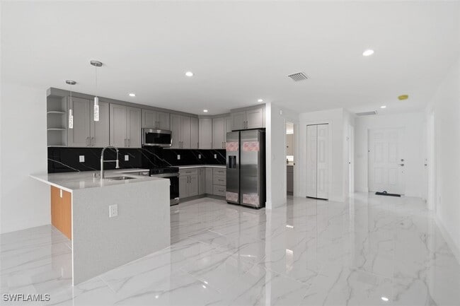 Building Photo - 5016 28th St SW Rental