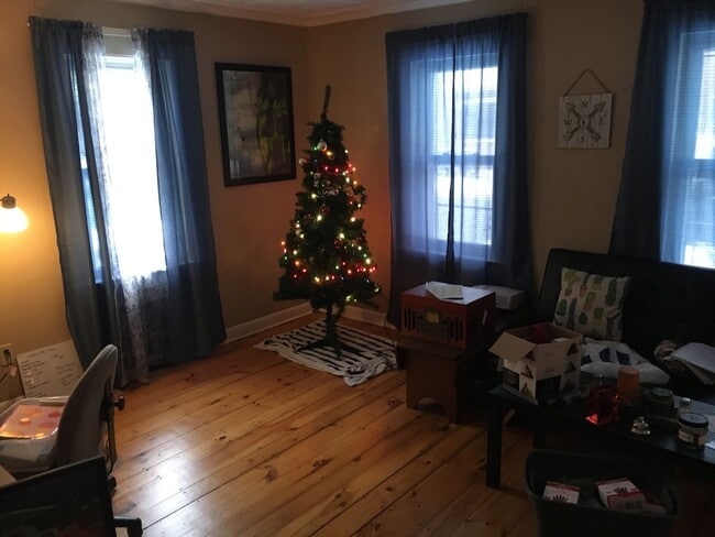 Photo - 11-13 Lafayette Street Unidad 11