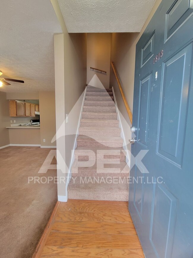 Photo - MOVE-IN SPECIAL,NO RENT TIL MAY 1ST! - Nice 2 Bd | 1.5 Ba Townhouse in West Knox Condo Community! Unit 1813