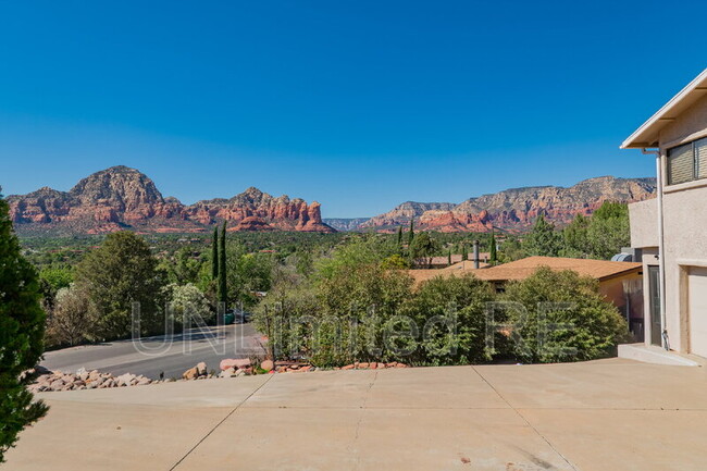 Building Photo - 540 Panorama Blvd Unit B