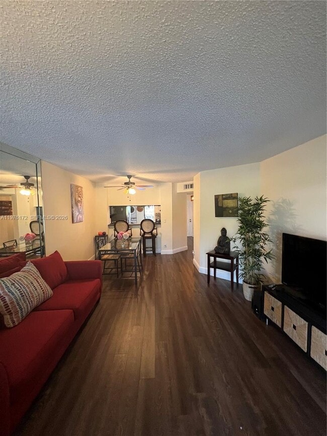 Photo - 5533 Courtyard Dr Unidad 5533