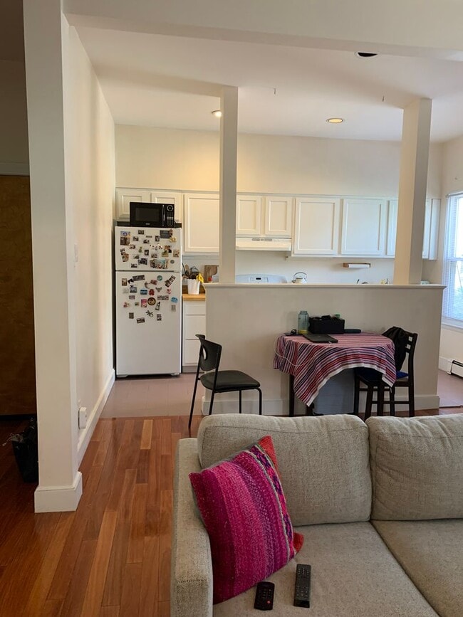 Photo - Charming 2 bedroom near Central Square in Cambridge
