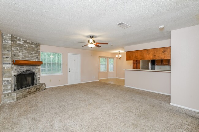 Photo - 2714 8th Ave N