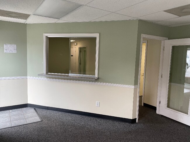 Photo - 701 W 7th St