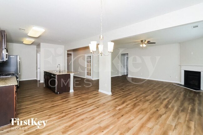 Photo - 106 Woodbridge Trl