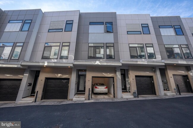 Photo - 1326 N Mascher St