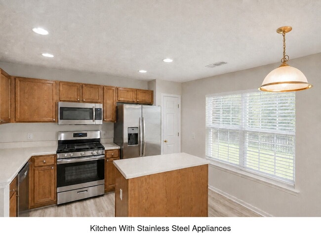 Photo - 3-Bedroom Pet Friendly Home with Fenced Backyard Near GA-400