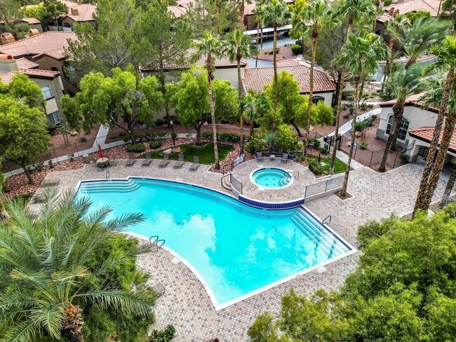 Photo - Upgraded 1 Bedroom Condo in Gated Communit...