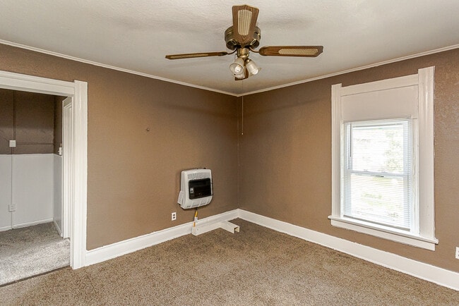 Photo - 734 Parker Ave