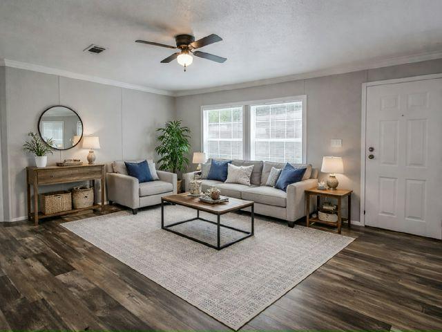 Photo - 2038 Palm St