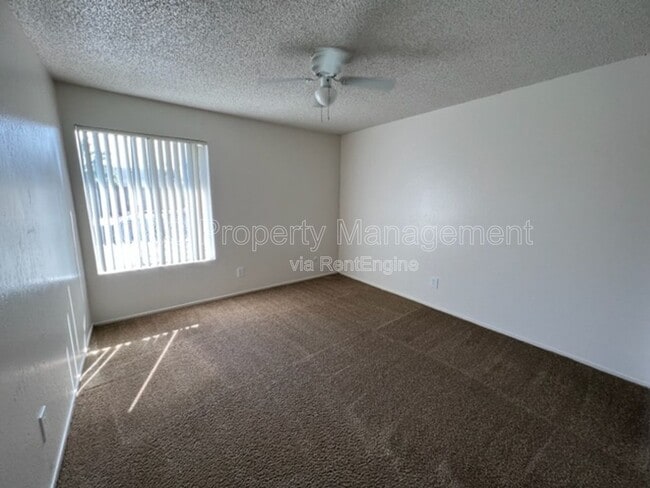 Photo - 3762 N Cedar Ave Unidad 115