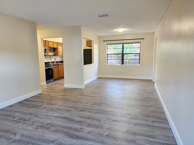 Photo - 1773 Tifton Terrace S