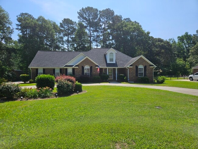 Building Photo - 2947 Sylvan Way