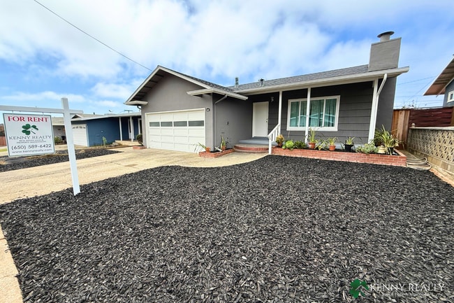 Photo - 1225 Douglas Wy