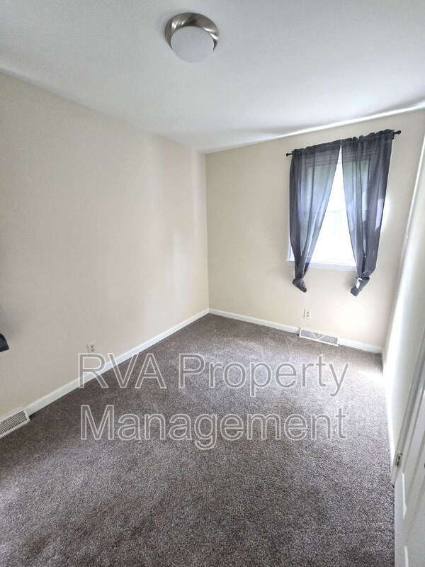 Photo - 8285 Fort Myers Rd