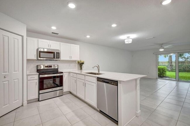 Photo - 6851 Broadwater Ln