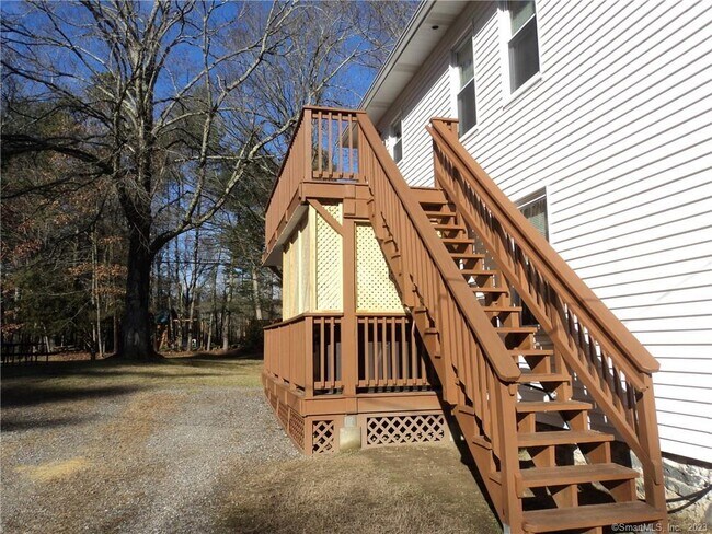 Photo - 1152 Riverside Dr Unit 2