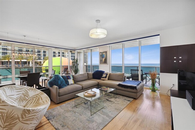 Building Photo - 1800 S Ocean Dr Unit 1401 Rental