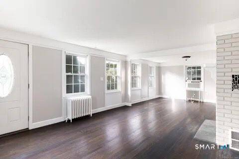 353 Circular Ave