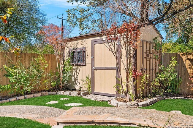 Photo - 13934 Mission Valley