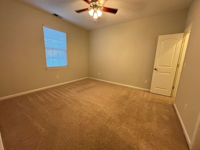 Photo - Room to Roam in NE Columbia!