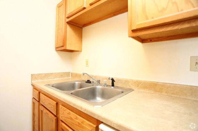 Photo - Watrous Apartments