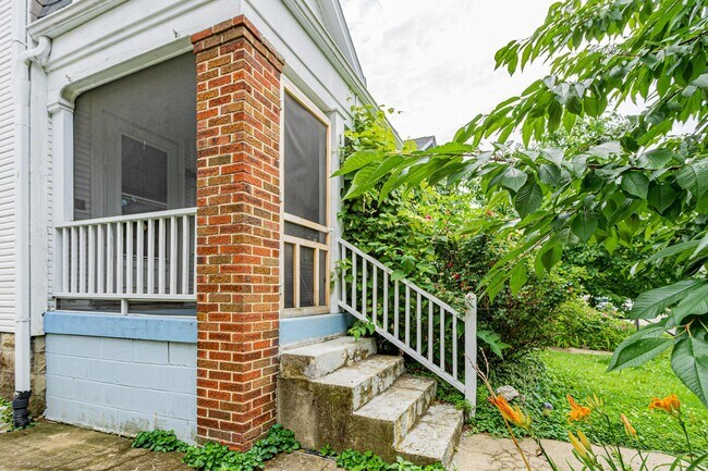 Photo - 174 W Weber Rd