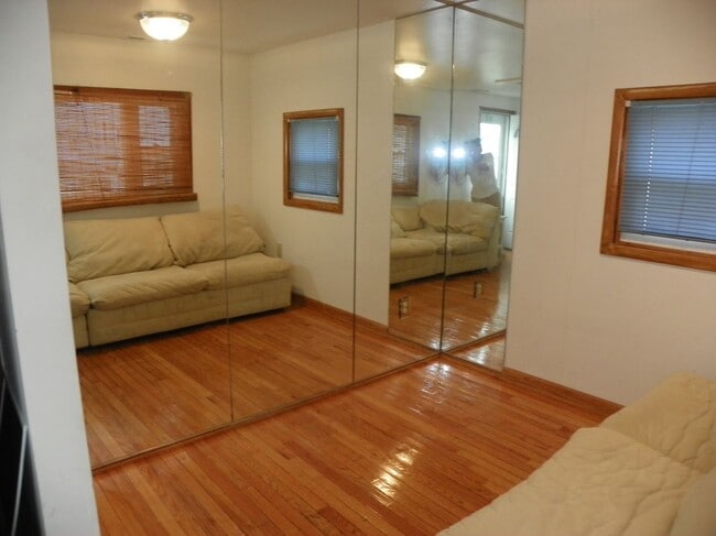 Photo - 105 17th Ave