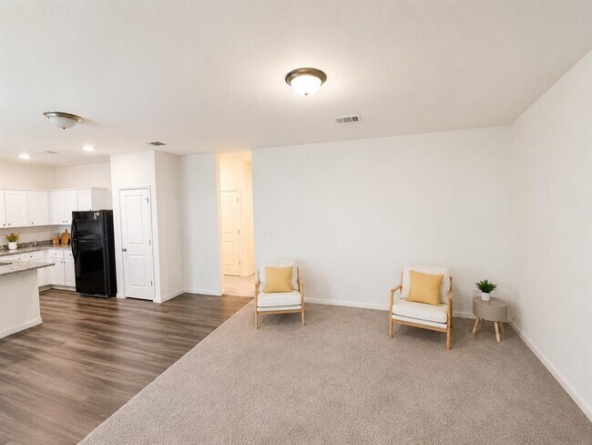 Photo - 160 Light Timber Rd