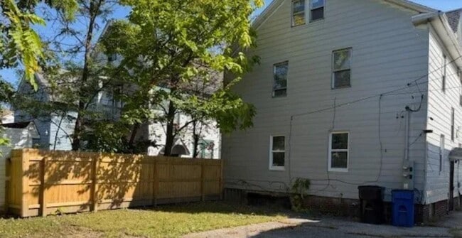 Photo - 3294 E 146th St Unit 3294 E 146th Street - Upper Level